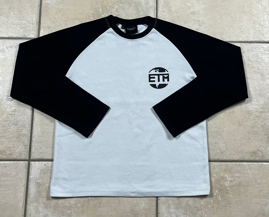 Black longsleeve (pre order)