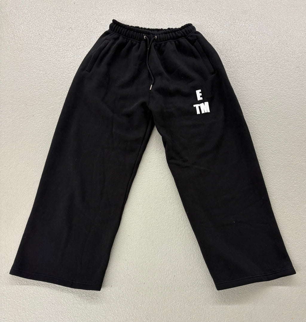 Black pants (pre order)